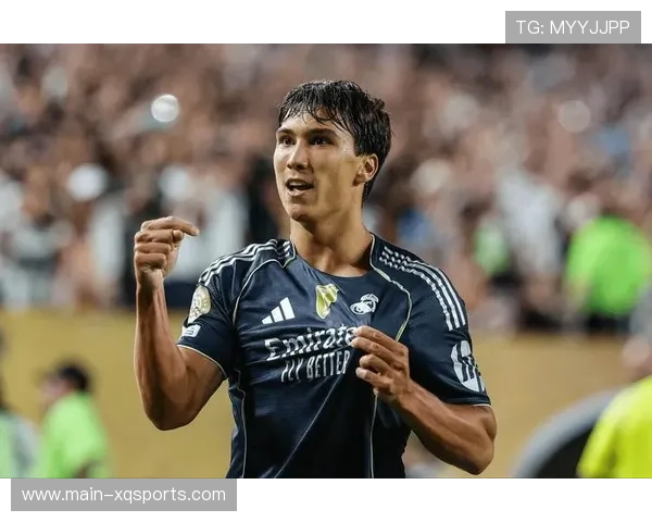 皇马新援贡萨洛开场4分钟凌空扫射破门，伯纳乌球场响起热烈掌声